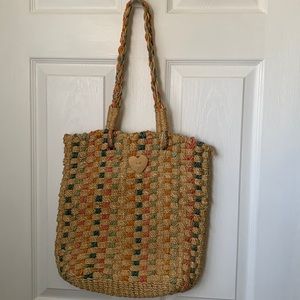 Woven, hemp 13.5” x 13” x 4” w/12” handles